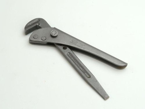 FOOTPRINT 7" 698 Original Pattern Pipe Wrench